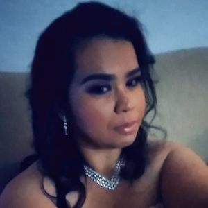 Meet your Posher, Yulidia